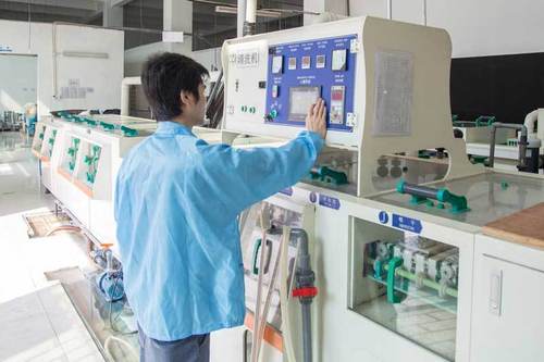 Najnowsze blogi firmy DLACZEGO TRAWIENIE CHEMICZNE JEST PIERWSZYM WYBOREM DLA WYSOKOPRECYZYJNEJ OBRÓBKI METALI