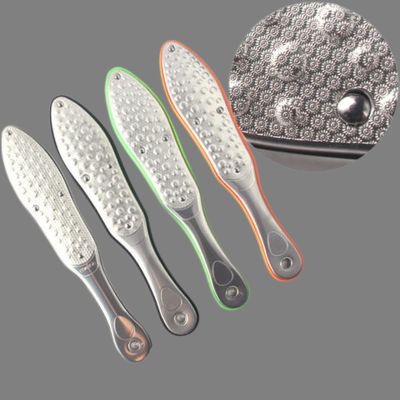 Dobra cena. Narzędzie do usuwania zrogowaciałego naskórka, metalowe pilniki do stóp do usuwania martwego naskórka i skrobaczka do stóp w Internecie