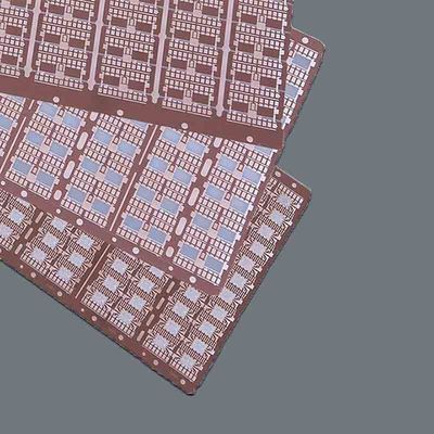 Miedziana ramka ołowiowa wytworzona za pomocą procesu fotokemii