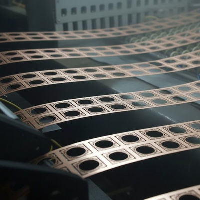 Ciągłe trawienie metalu w rolach dla precyzyjnych części metalowych